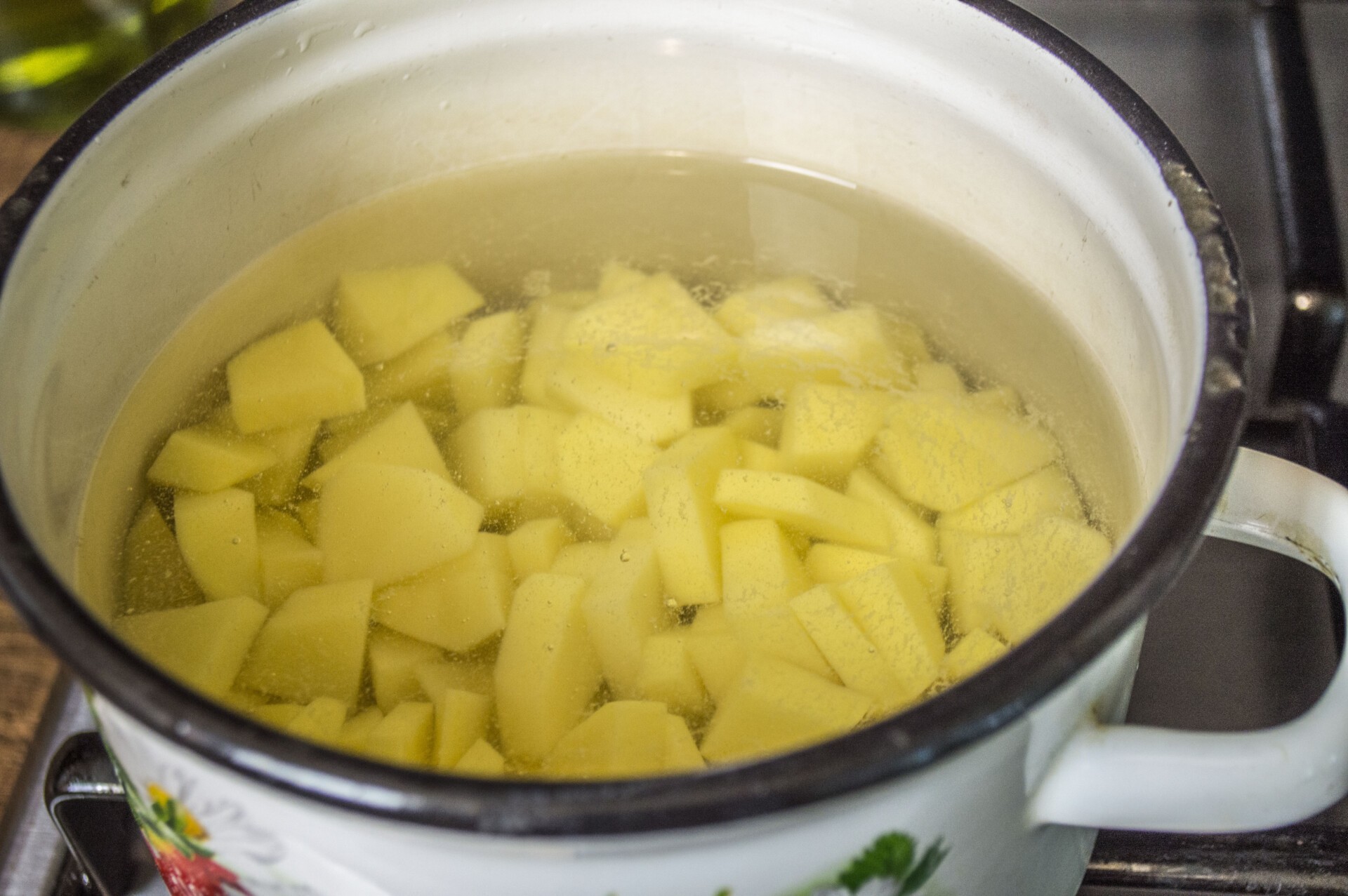 Шаг 1 приготовления Вареники с картошкой и грибами