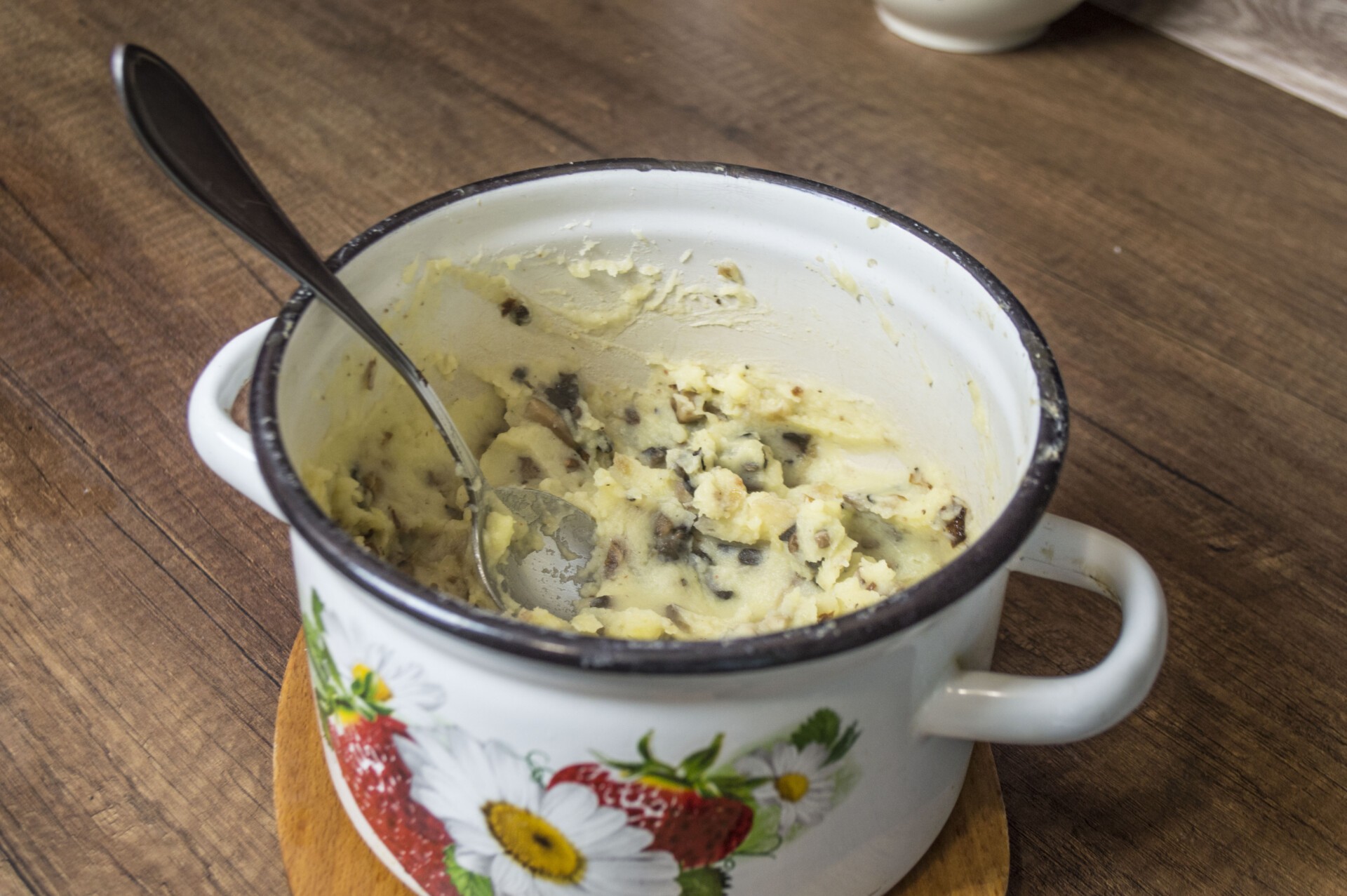 Шаг 5 приготовления Вареники с картошкой и грибами
