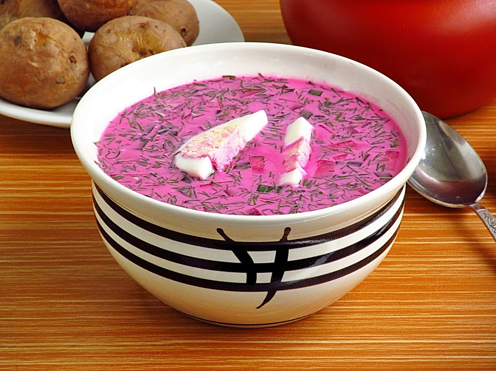 Обложка рецепта Холодный свекольник с курицей