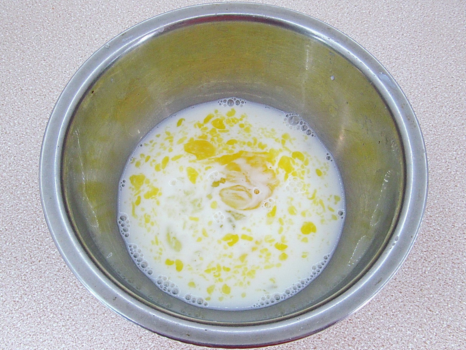 Шаг 1 приготовления Блинчики с картошкой и зеленым луком