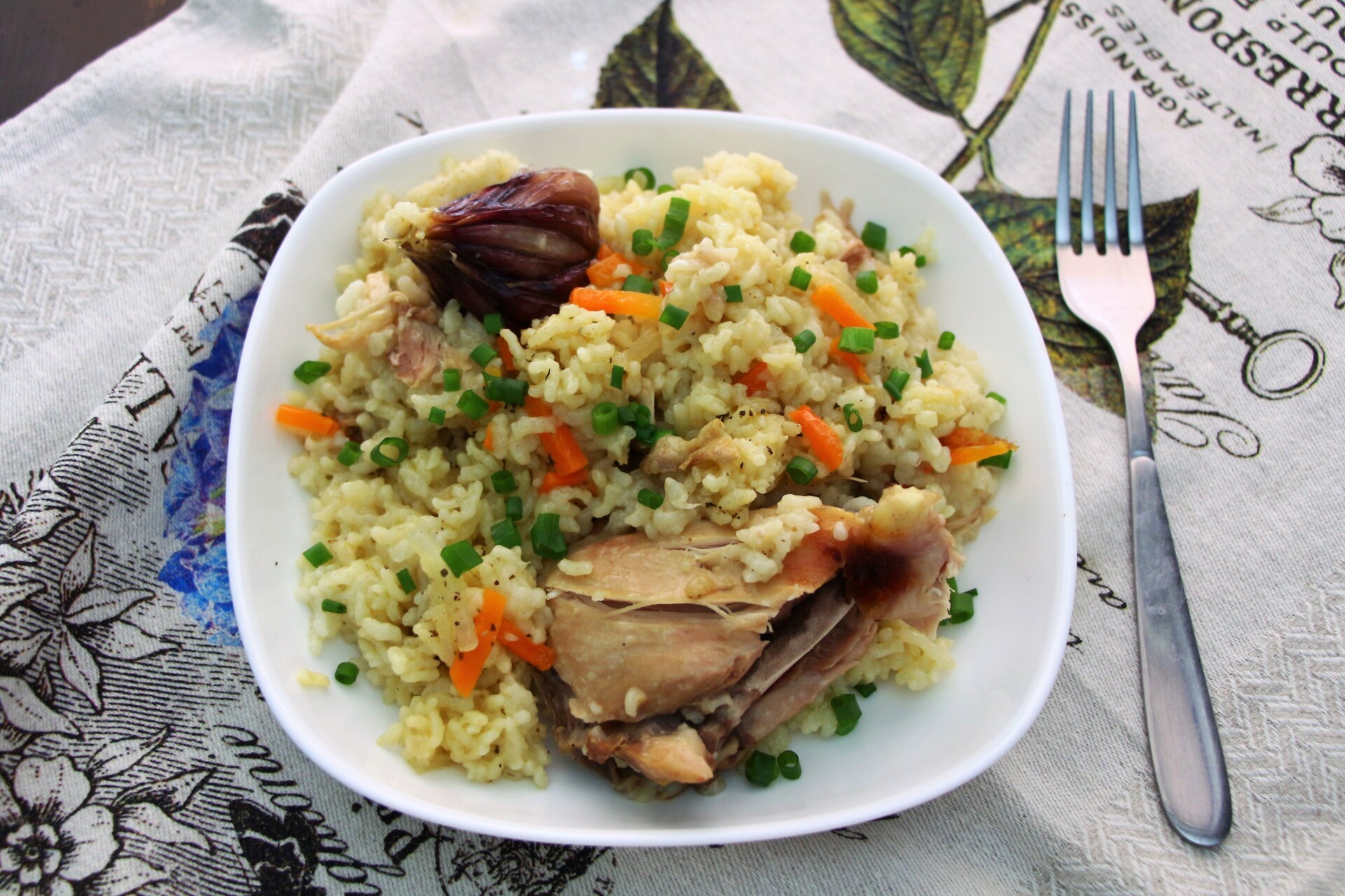 Шаг 7 приготовления Быстрый плов с курицей в кастрюле