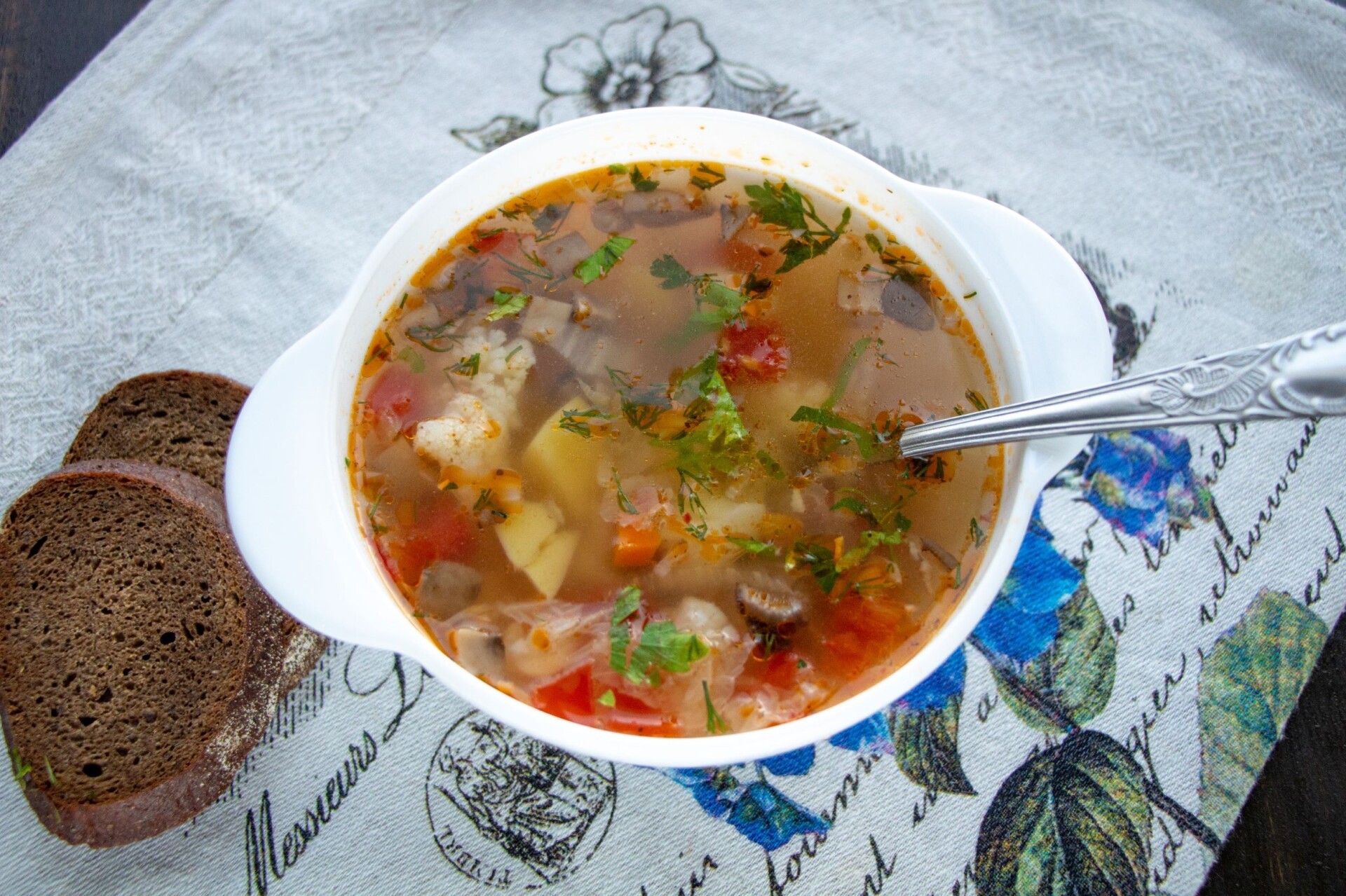 Шаг 8 приготовления Низкокалорийный овощной суп с шампиньонами
