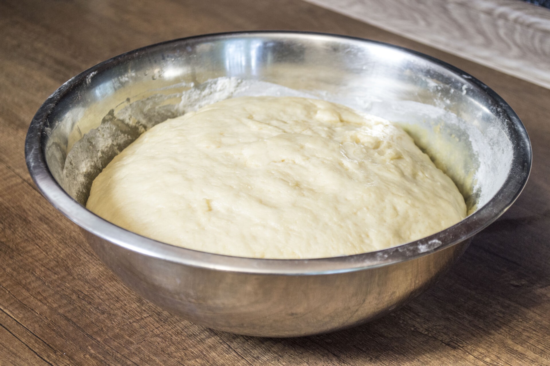 Шаг 7 приготовления Синнабон с шоколадом и орехами