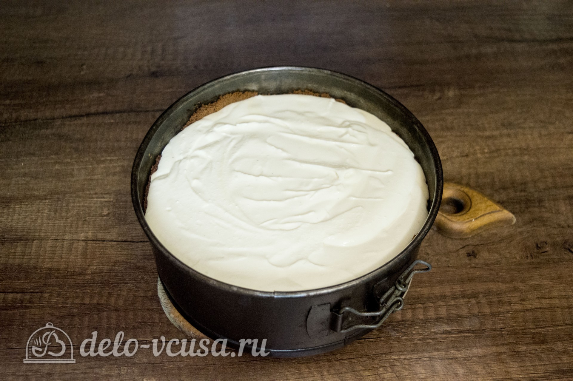 Шаг 5 приготовления Чизкейк Дульче де Лече (Dulce de Leche)