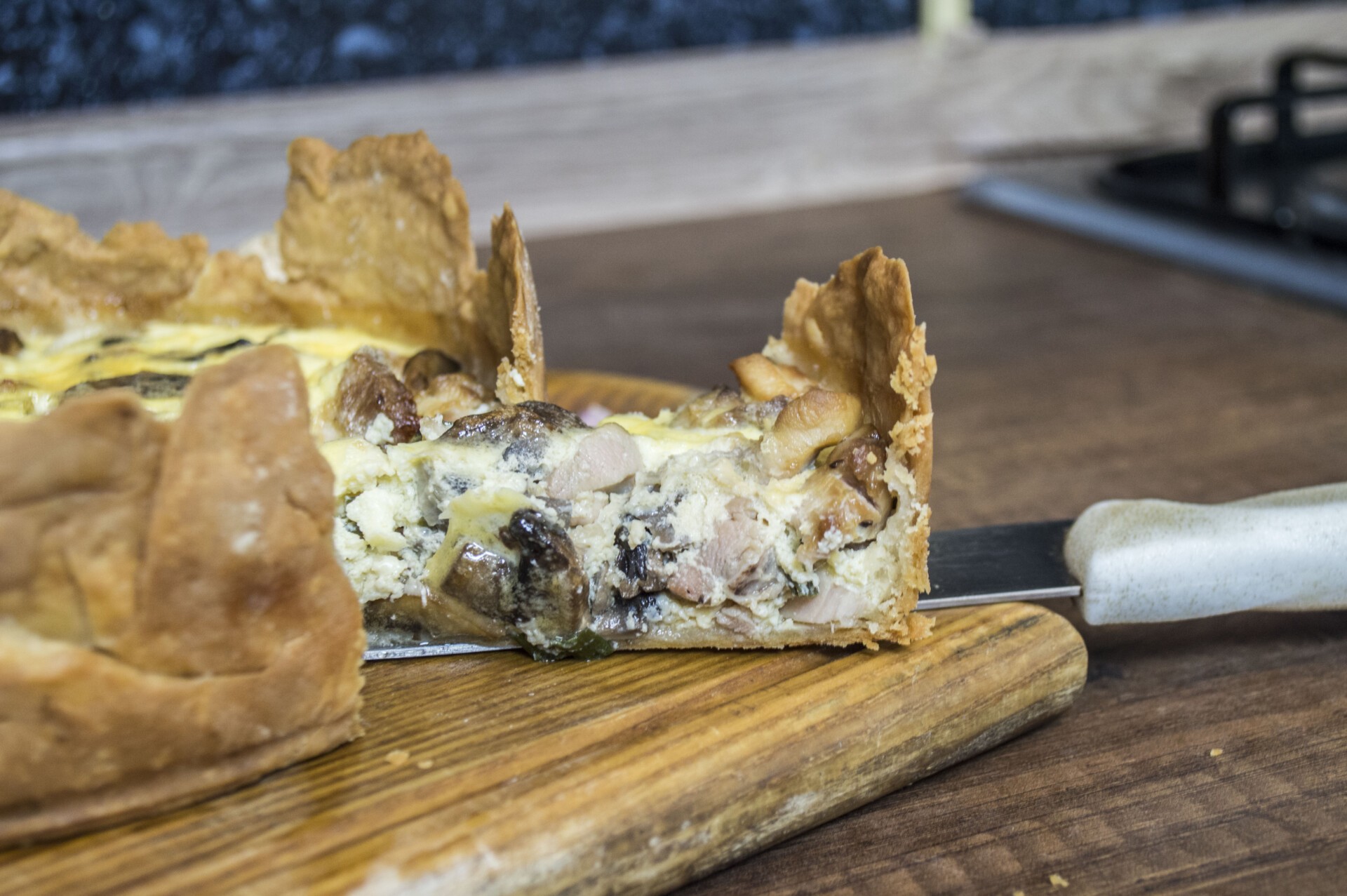 Шаг 10 приготовления Киш с курицей и шампиньонами
