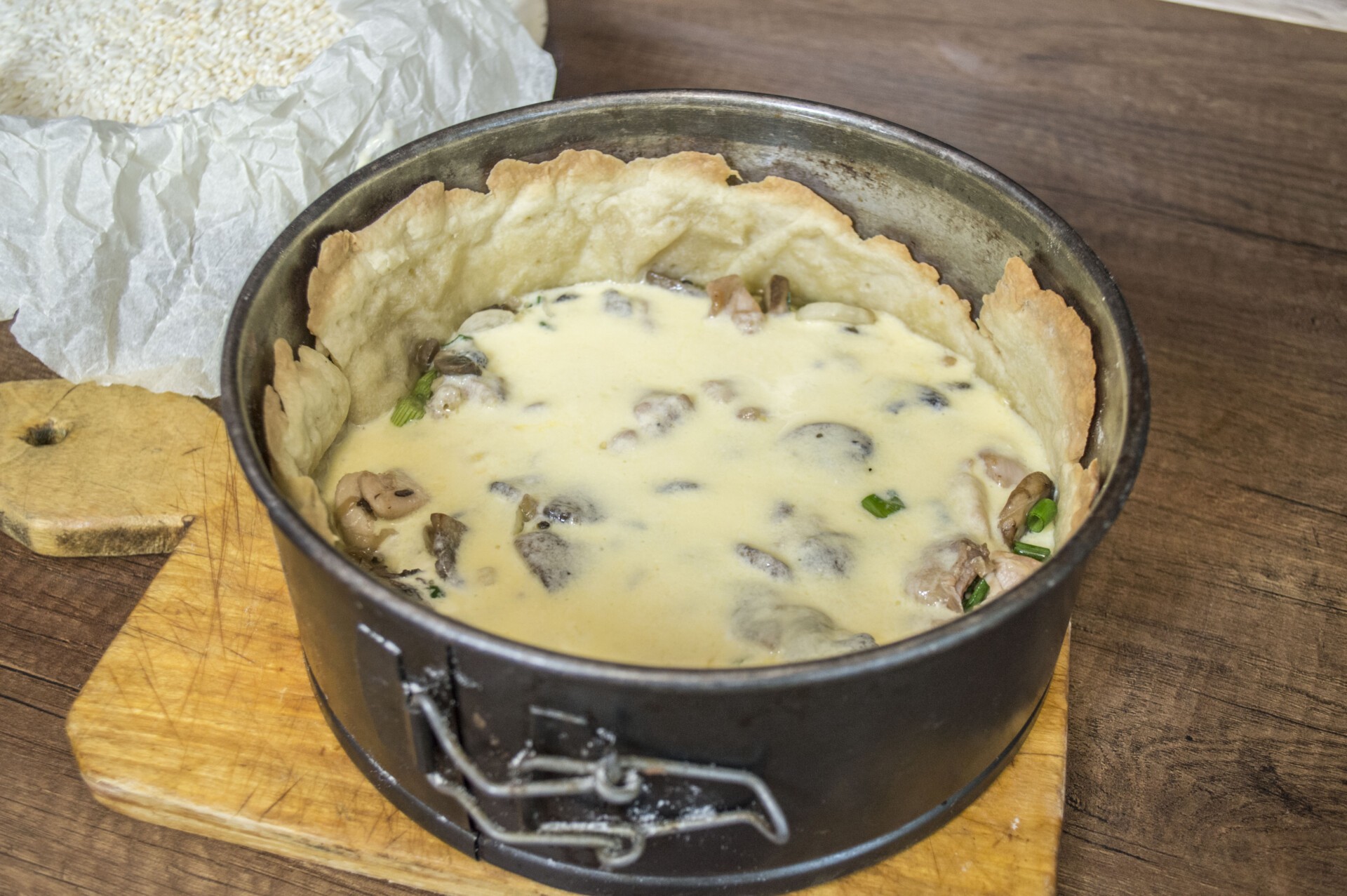 Шаг 8 приготовления Киш с курицей и шампиньонами