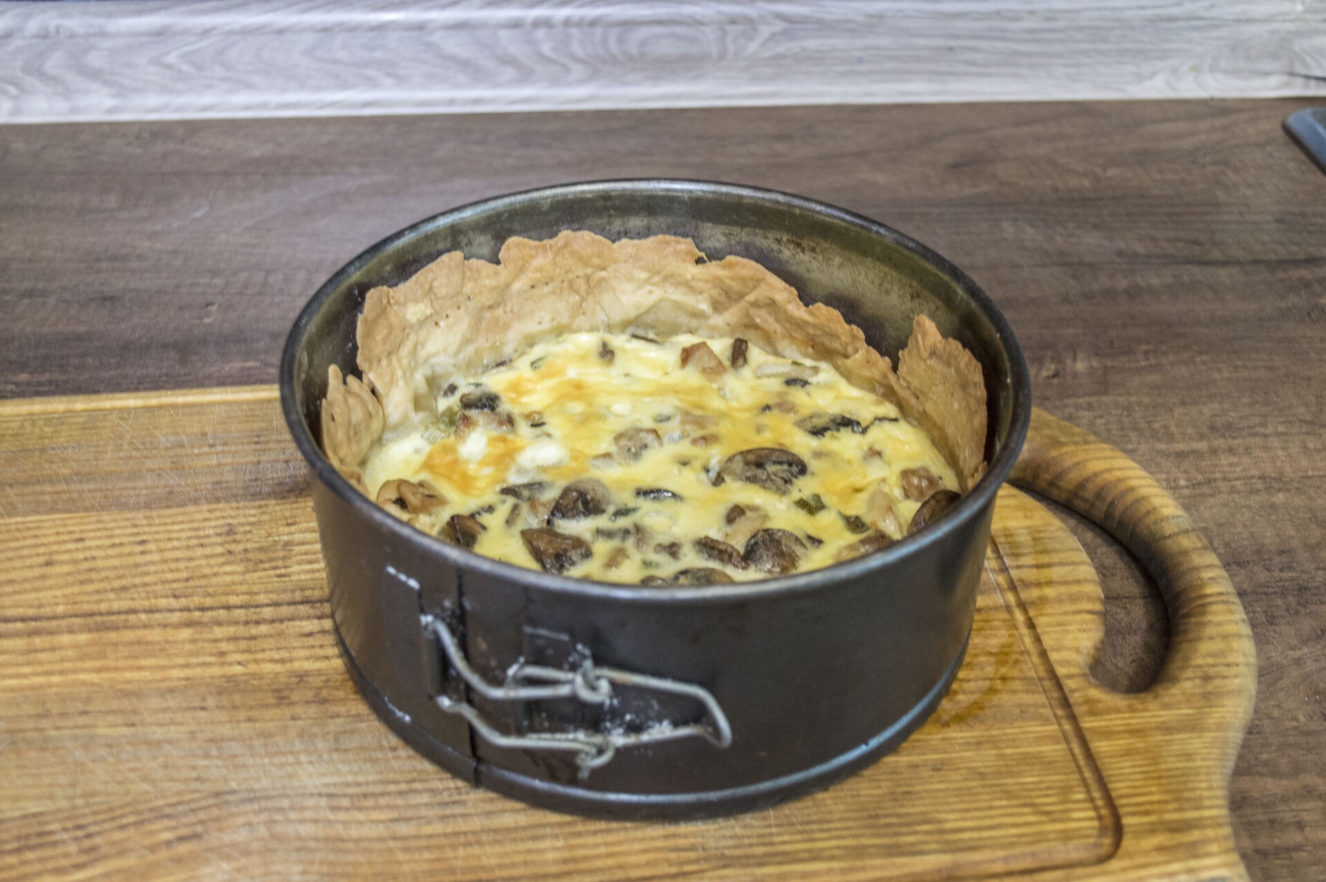 Шаг 9 приготовления Киш с курицей и шампиньонами