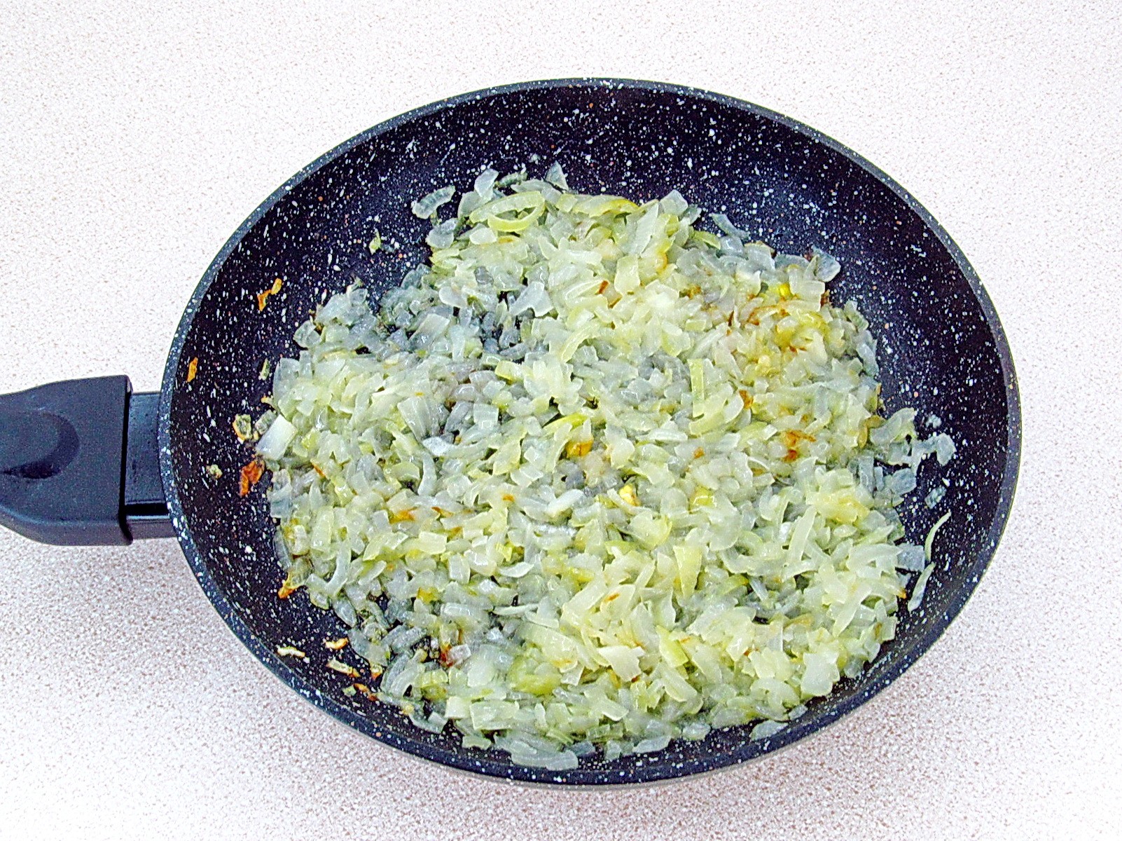 Шаг 3 приготовления Овощная икра из свеклы и моркови за три копейки