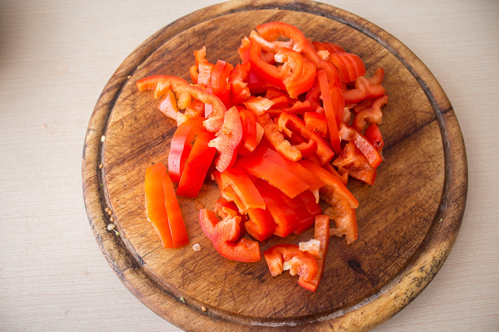 Шаг 3 приготовления Салат из брокколи с перцем и кукурузой