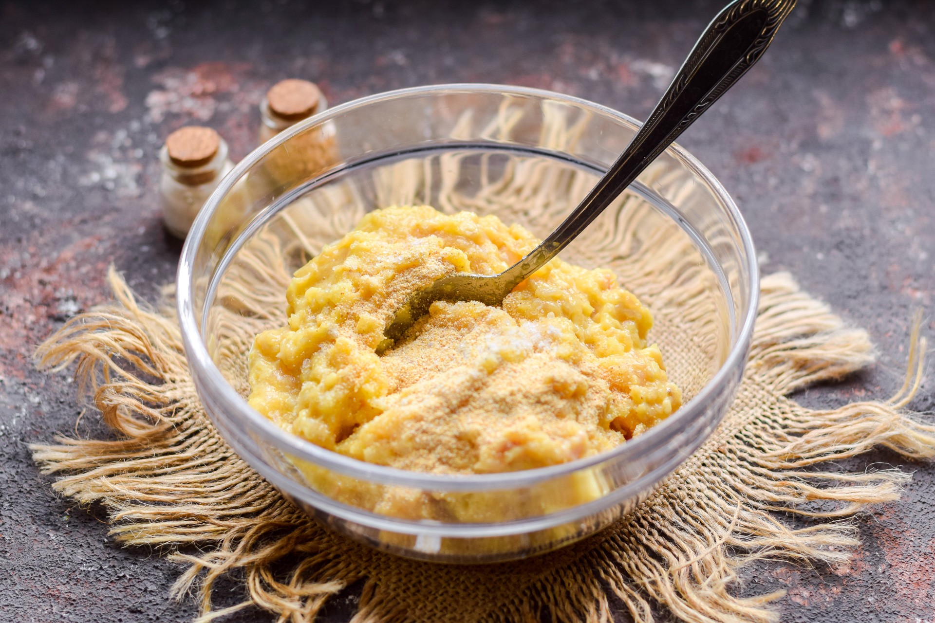 Шаг 6 приготовления Диетические куриные котлеты с овсянкой