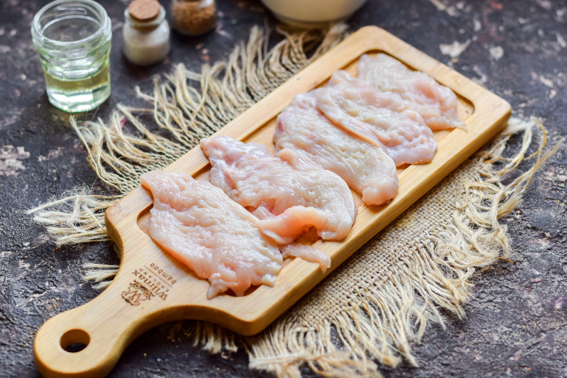 Шаг 1 приготовления Теплый салат с булгуром и курицей