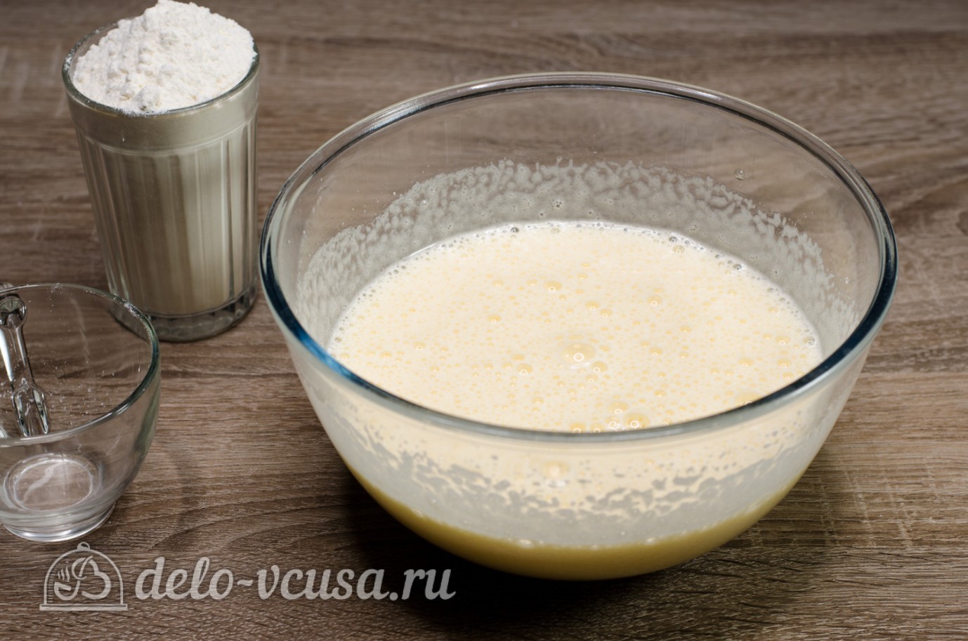 Шаг 9 приготовления Шарлотка с розами из яблок