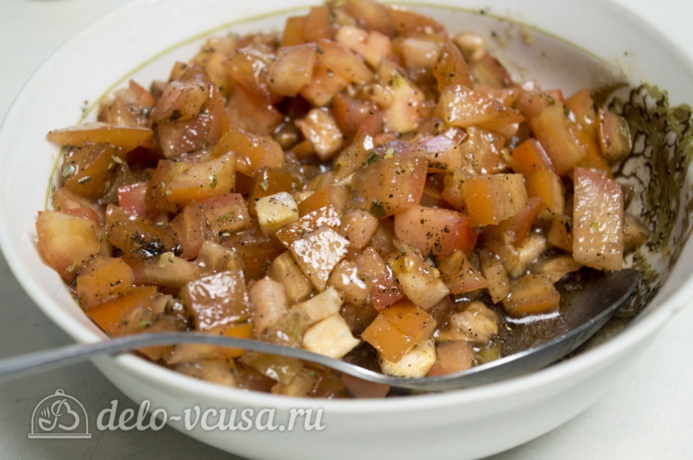 Шаг 2 приготовления Брускетта с помидорами и сыром