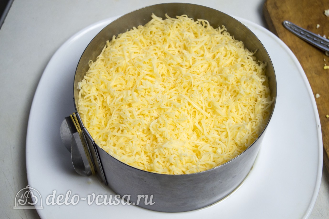 Шаг 10 приготовления Салат Грибы под шубой