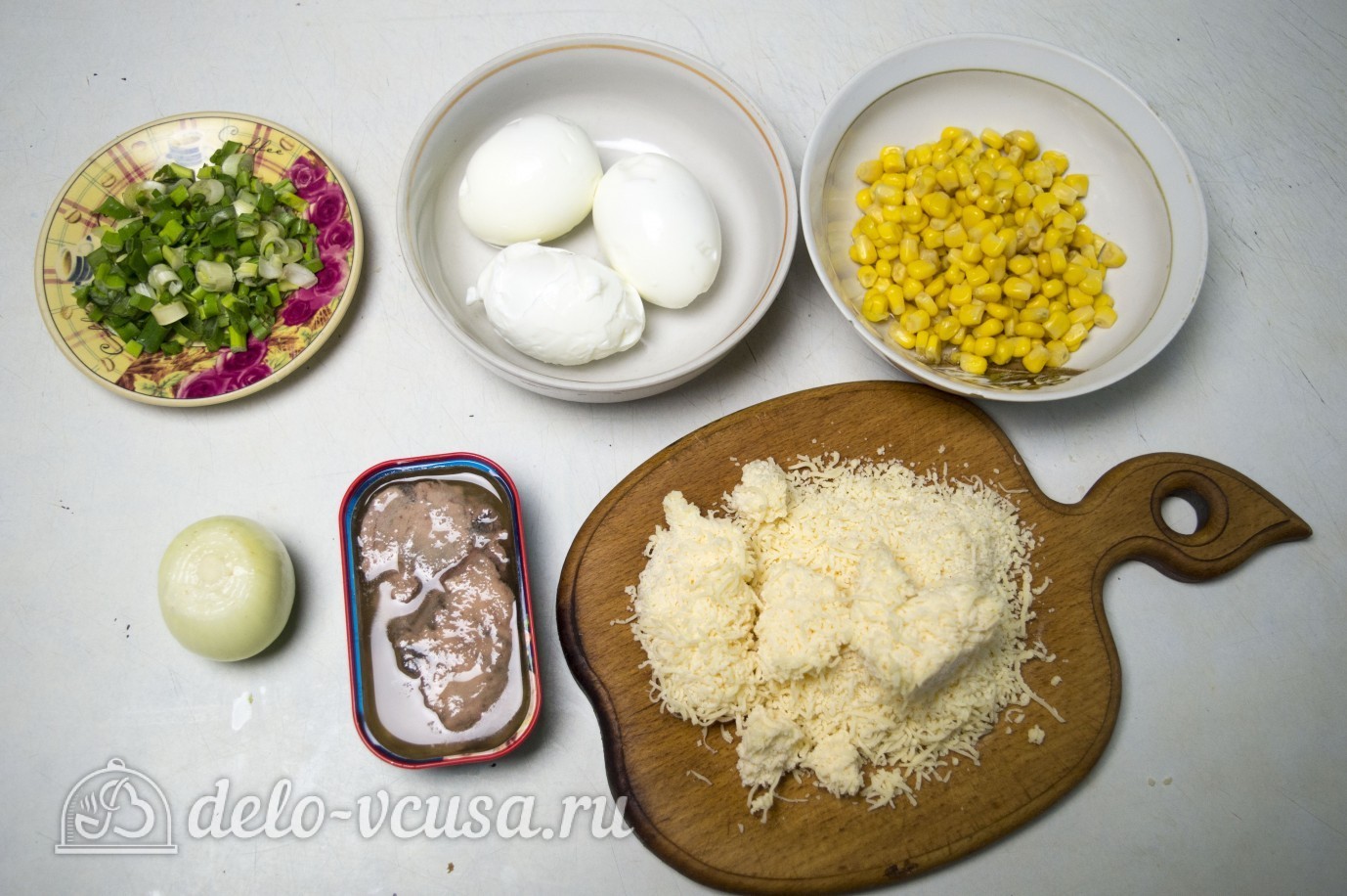 Ингредиенты Салат с печенью трески и кукурузой Фото ингредиенты Салат с печенью трески и кукурузой