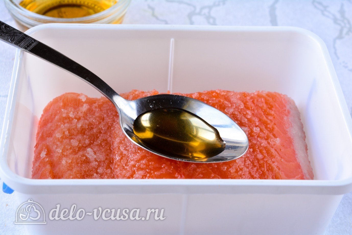 Шаг 4 приготовления Малосольная семга с коньяком