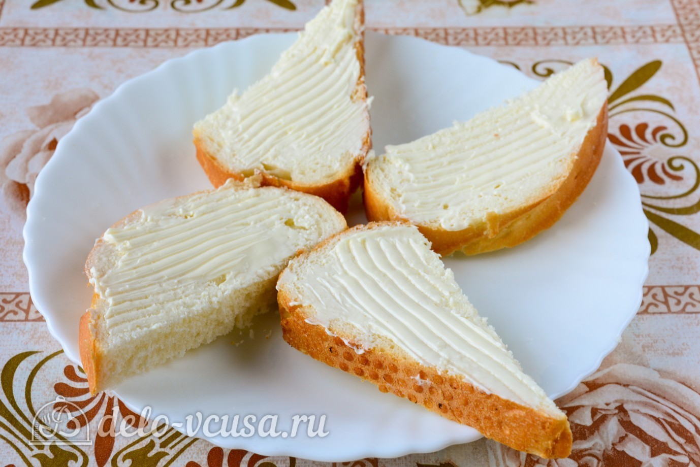 Шаг 1 приготовления Бутерброды с семгой и сыром