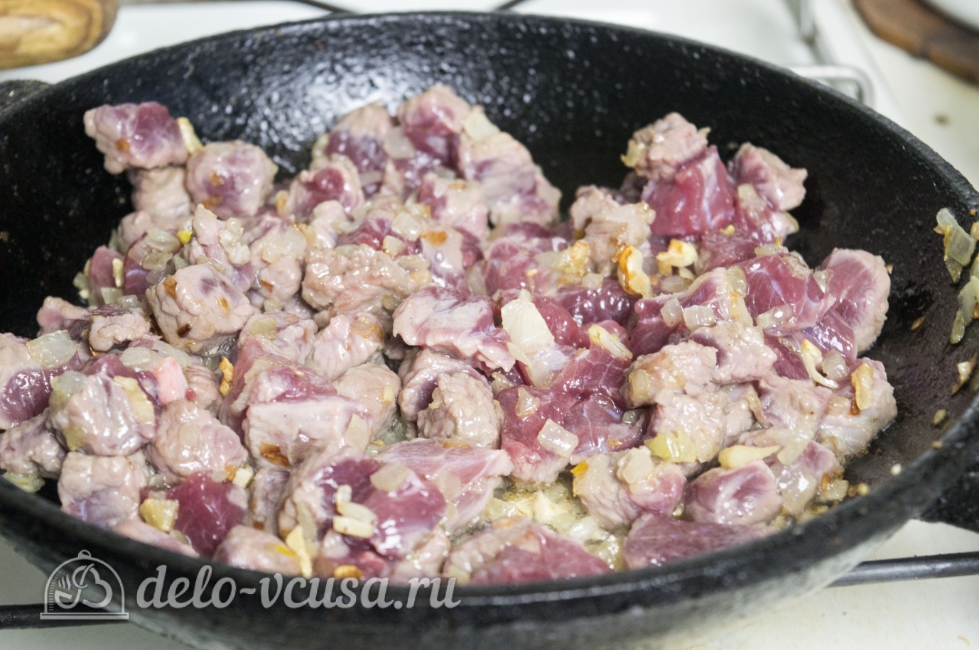 Шаг 5 приготовления Мясо с фасолью в томатном соусе