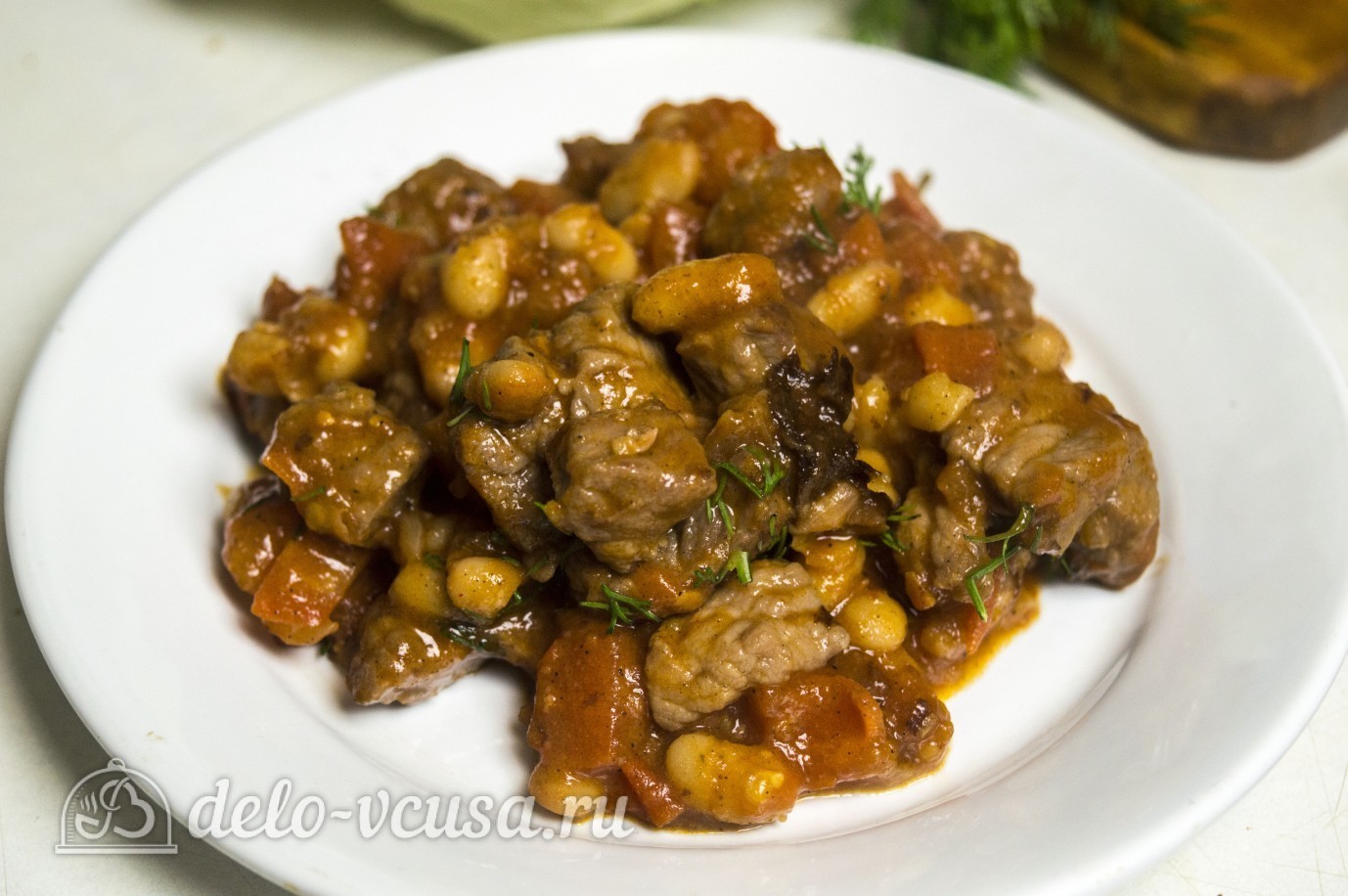 Шаг 9 приготовления Мясо с фасолью в томатном соусе