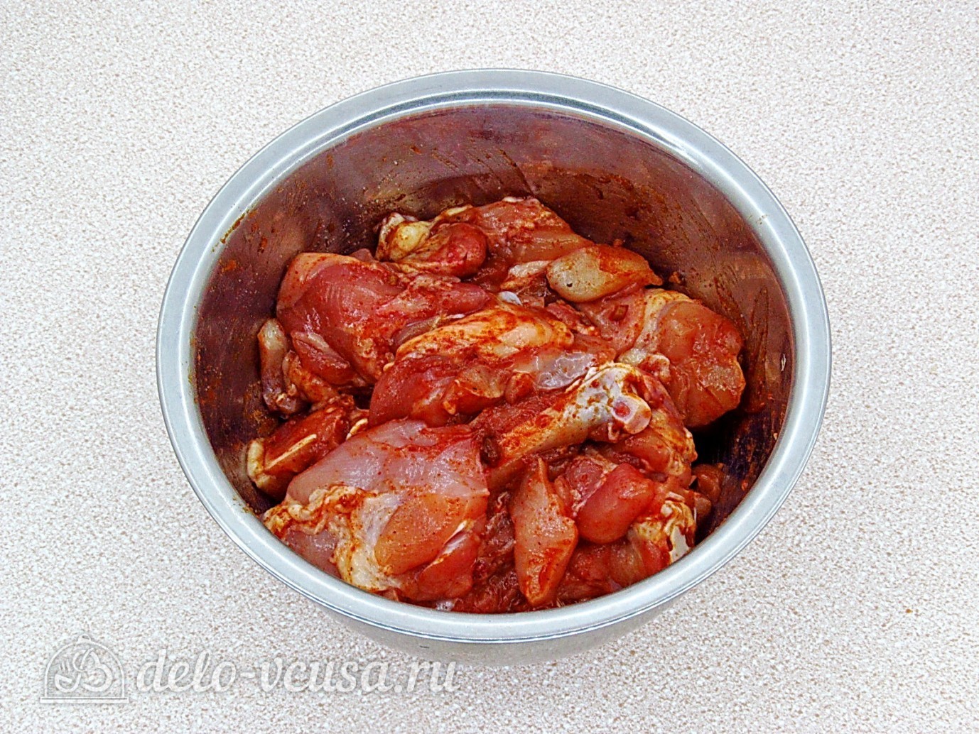 Шаг 3 приготовления Курица с картошкой в банке