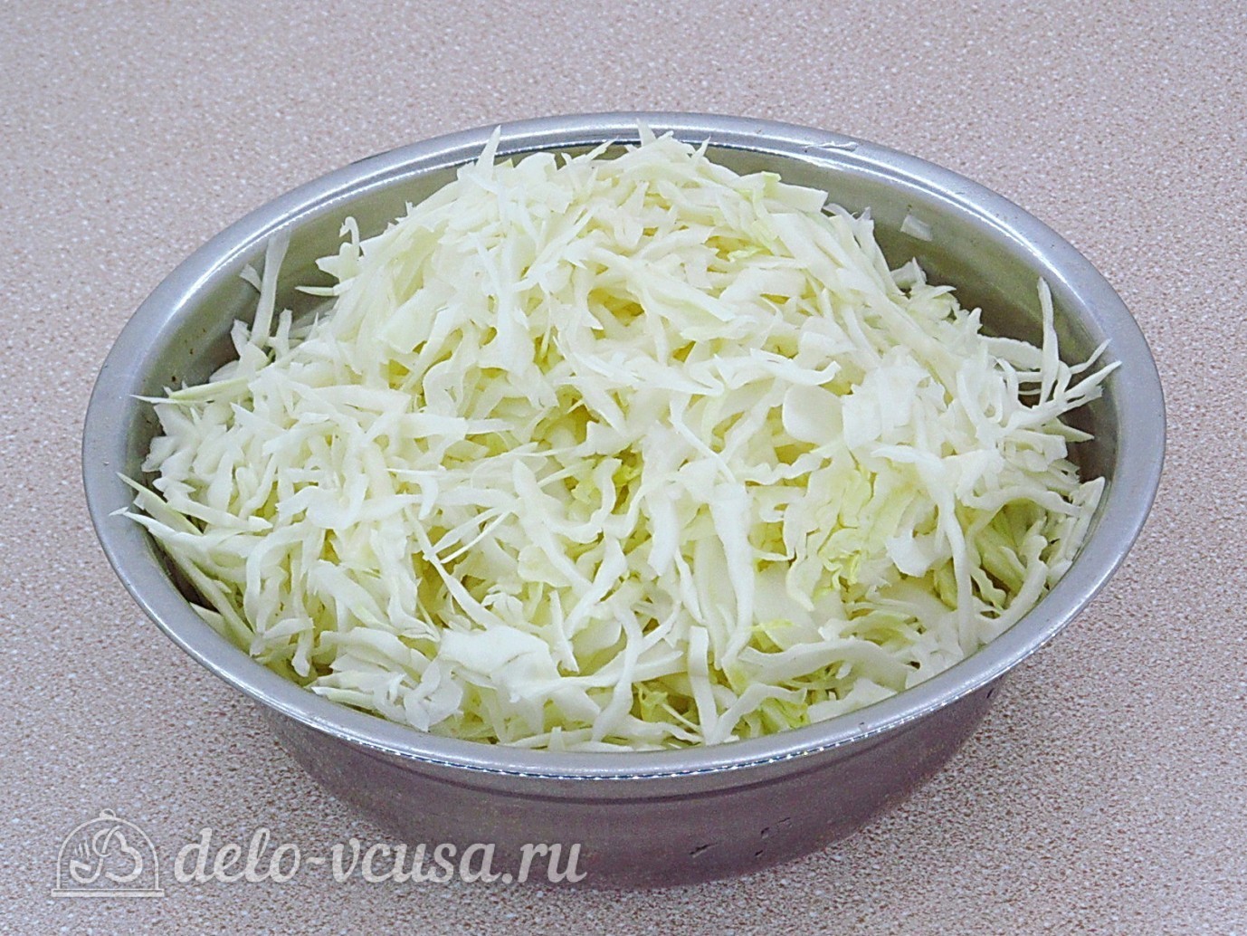 Шаг 1 приготовления Рыба, запеченная с капустой