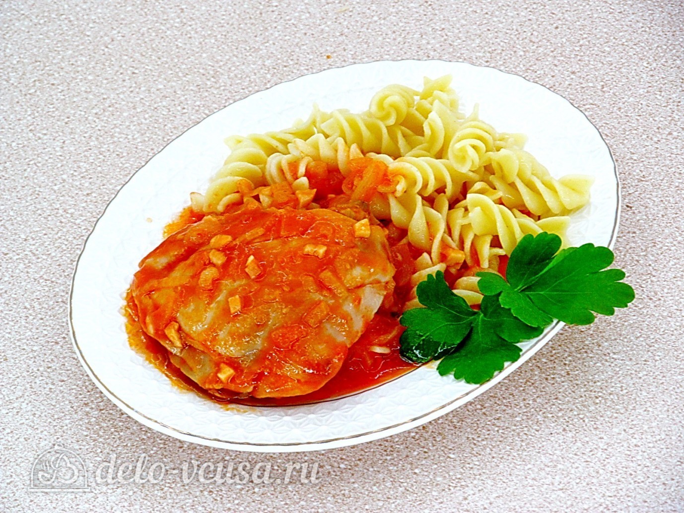 Шаг 8 приготовления Курица в томатном соусе в мультиварке