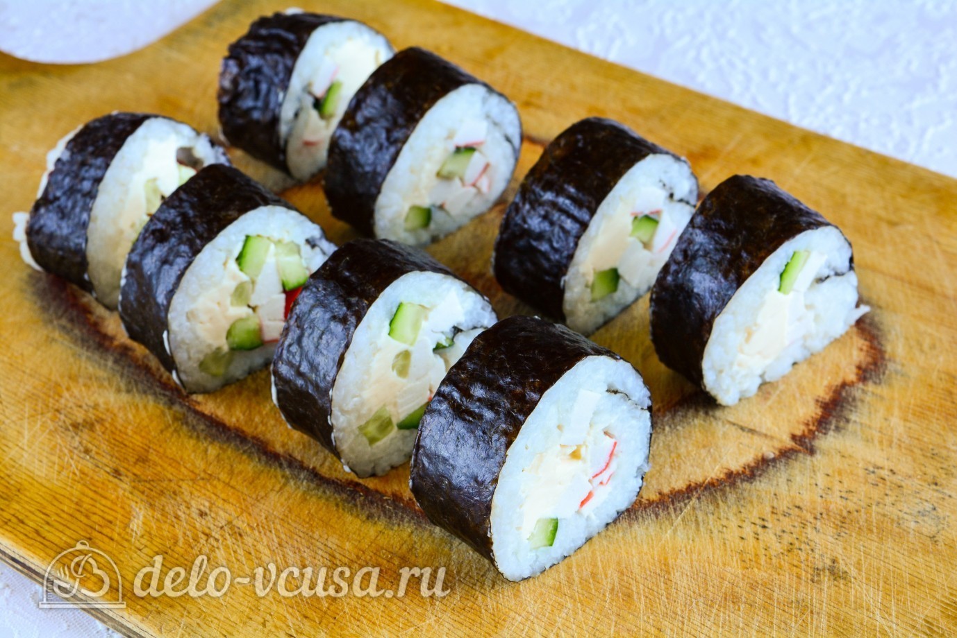 Шаг 9 приготовления Роллы с крабовыми палочками