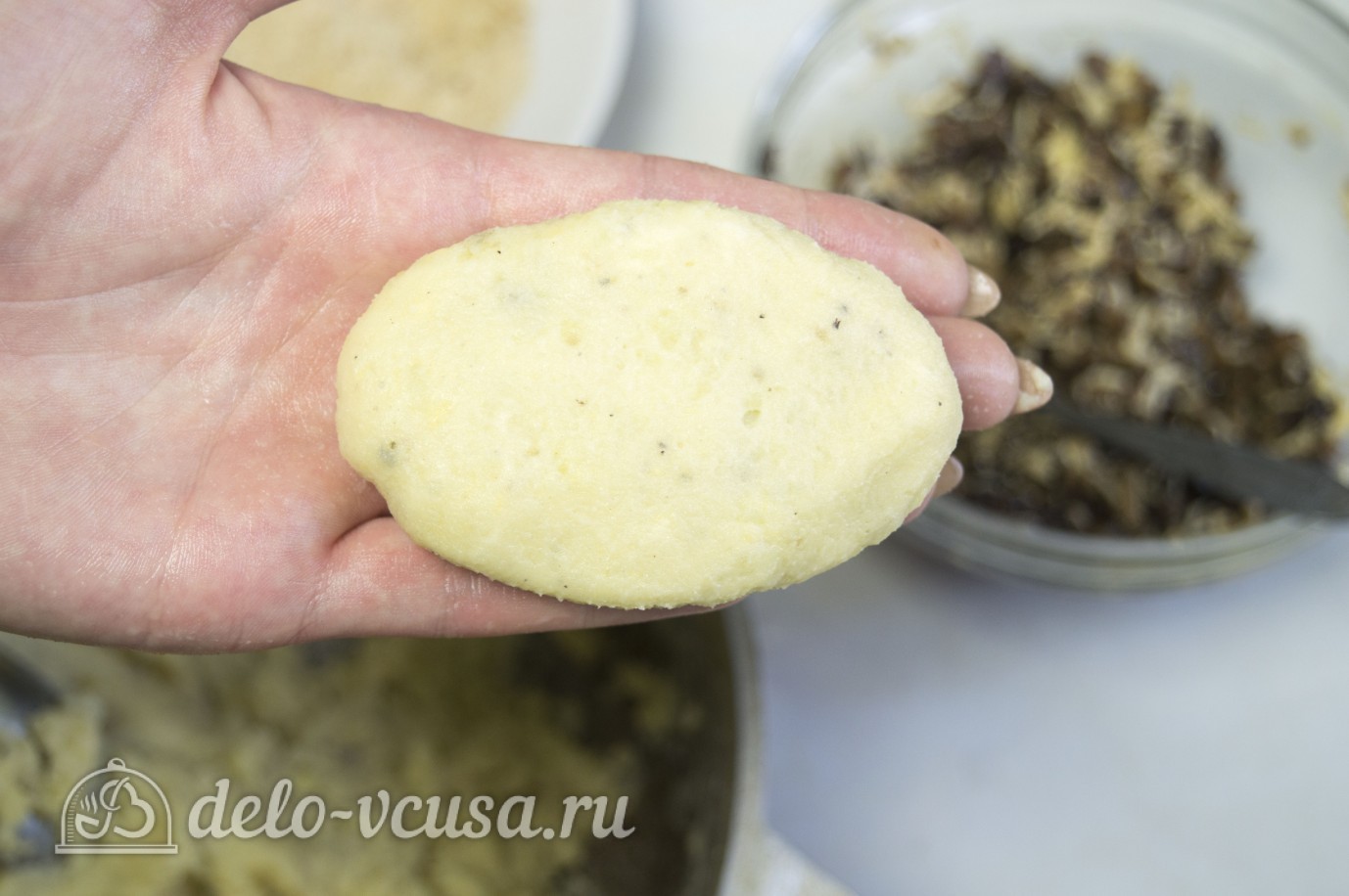 Шаг 9 приготовления Картофельные зразы с грибами и сыром