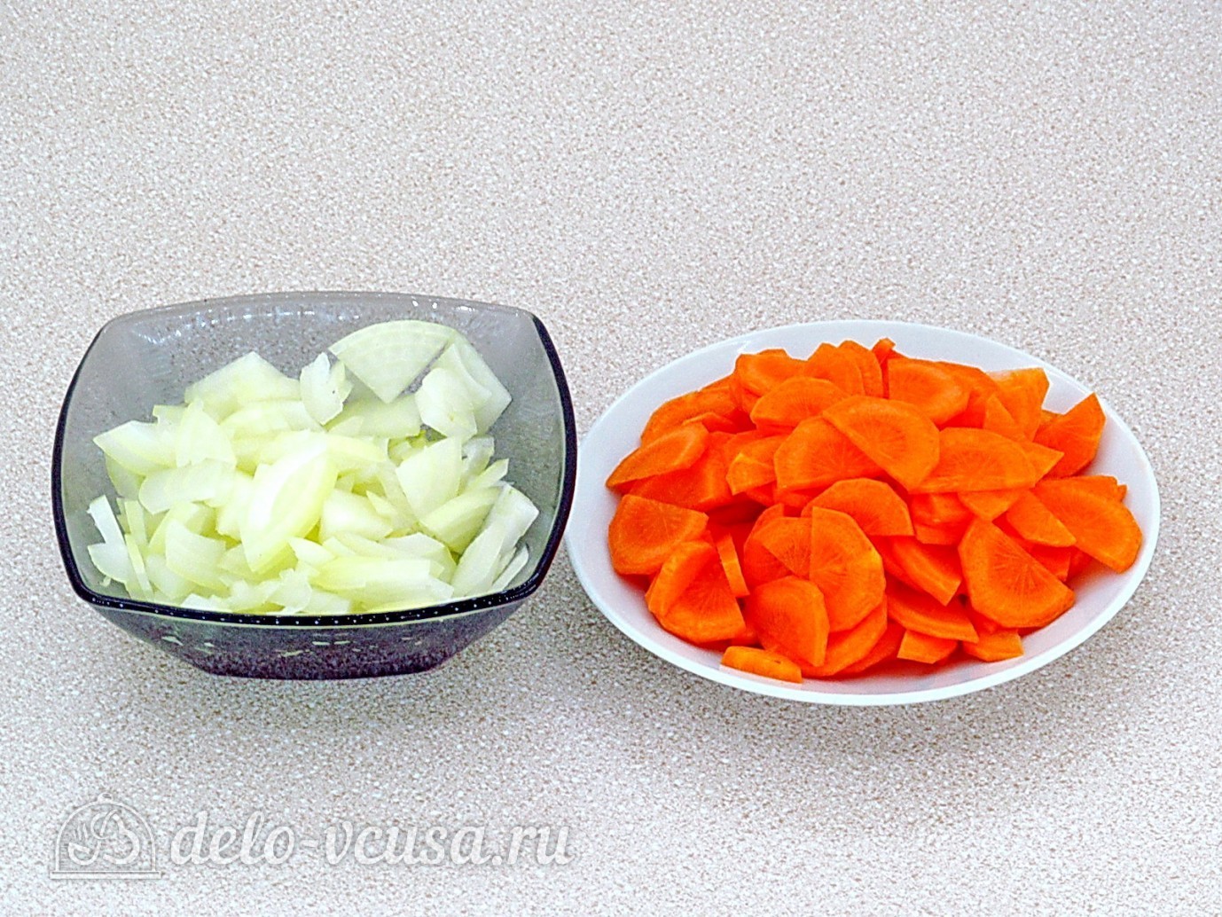 Шаг 4 приготовления Куриные желудки, тушенные в сметане