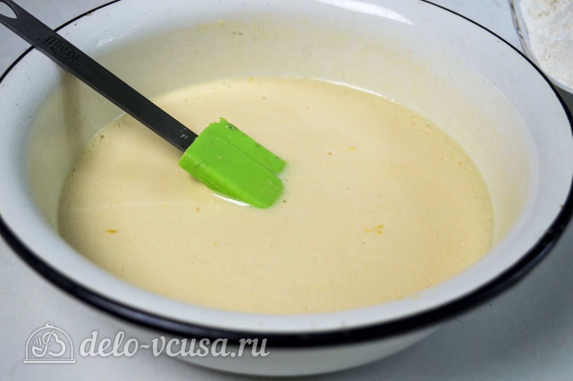Шаг 7 приготовления Торт Медовые соты с вишней