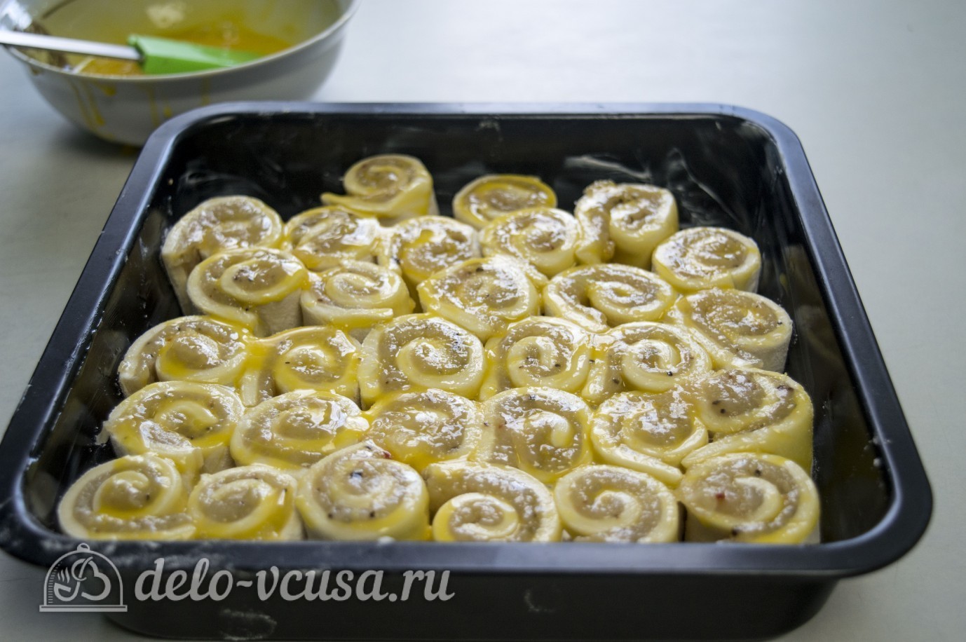 Шаг 4 приготовления Рулетики с фаршем в духовке