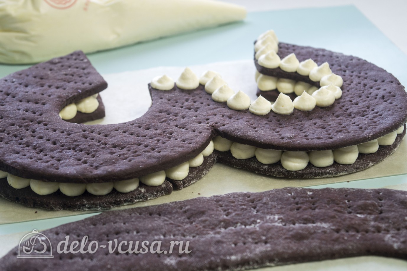 Шаг 16 приготовления Торт Цифра из медовых коржей