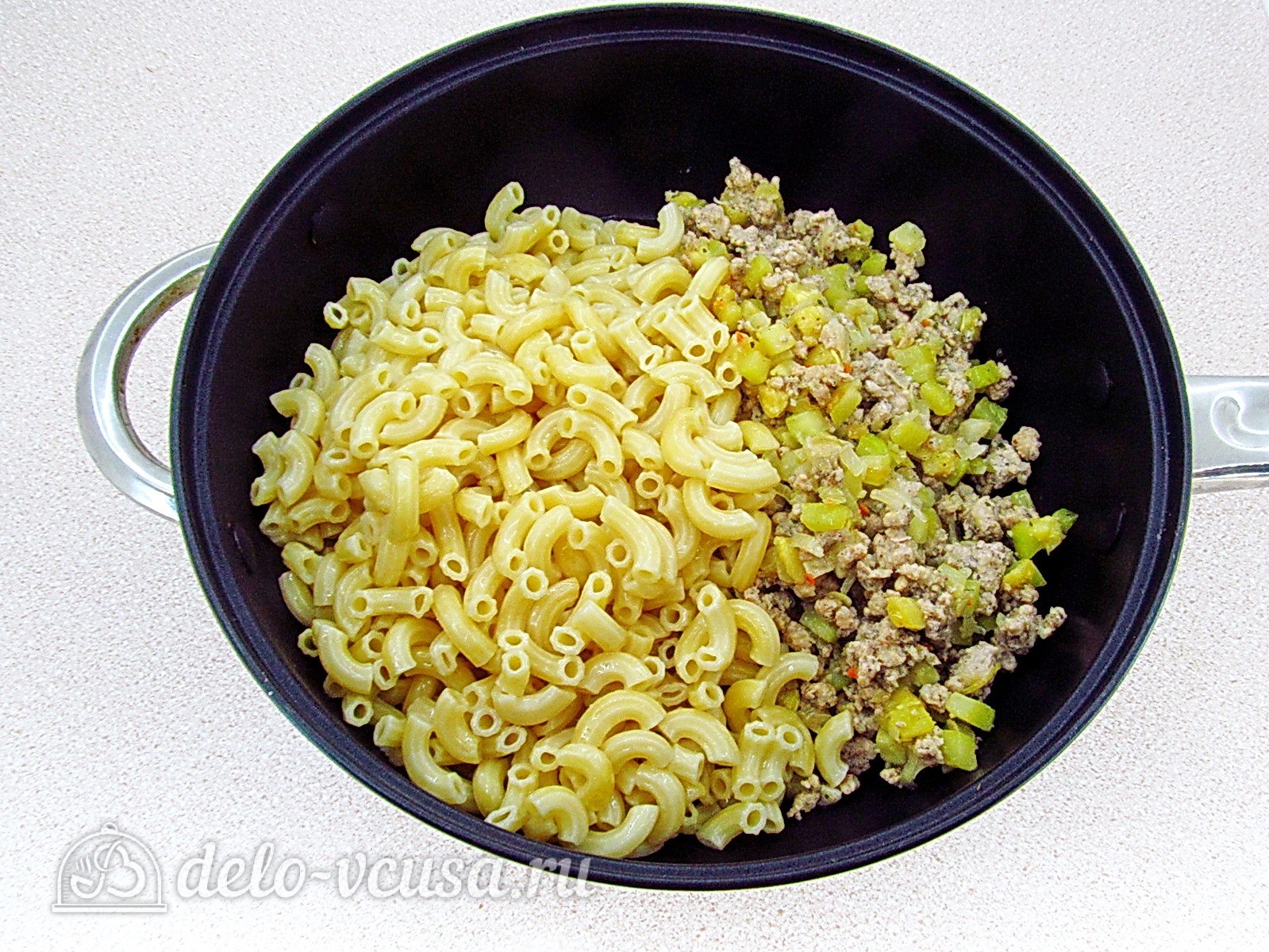 Шаг 10 приготовления Макароны с фаршем и кабачками
