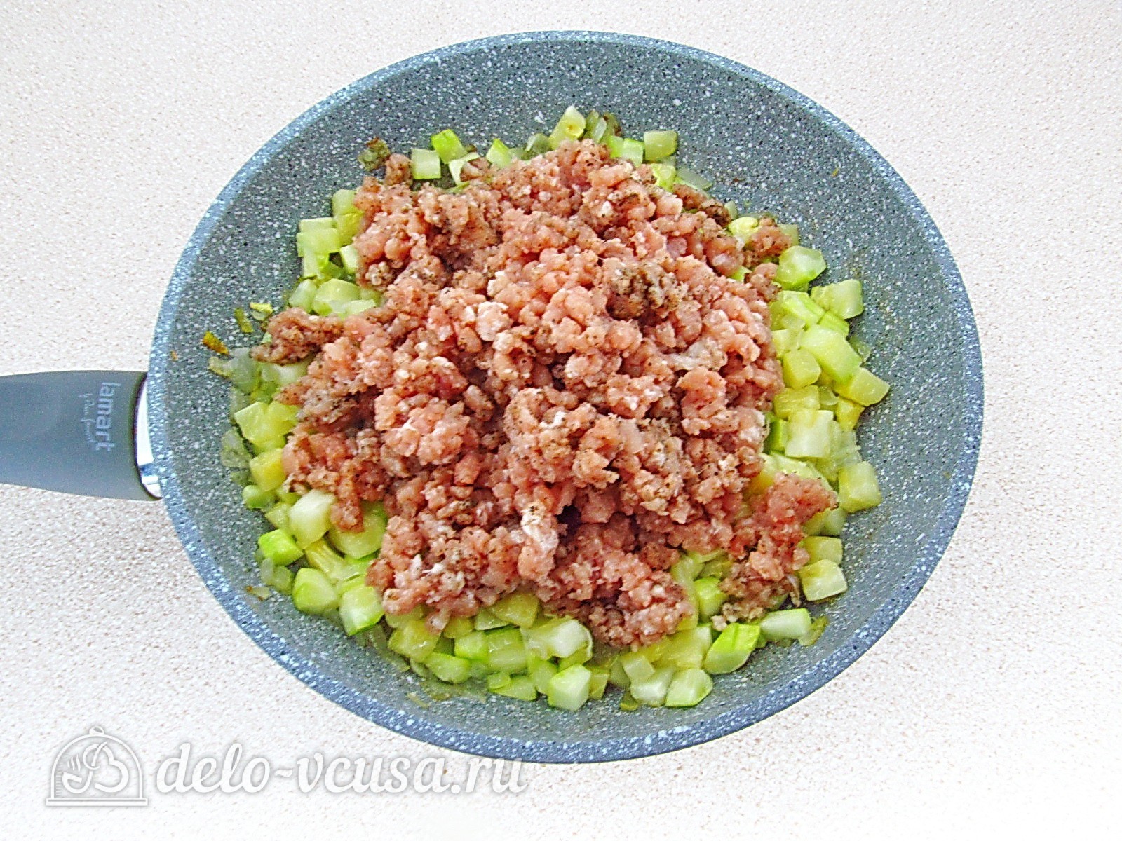 Шаг 6 приготовления Макароны с фаршем и кабачками