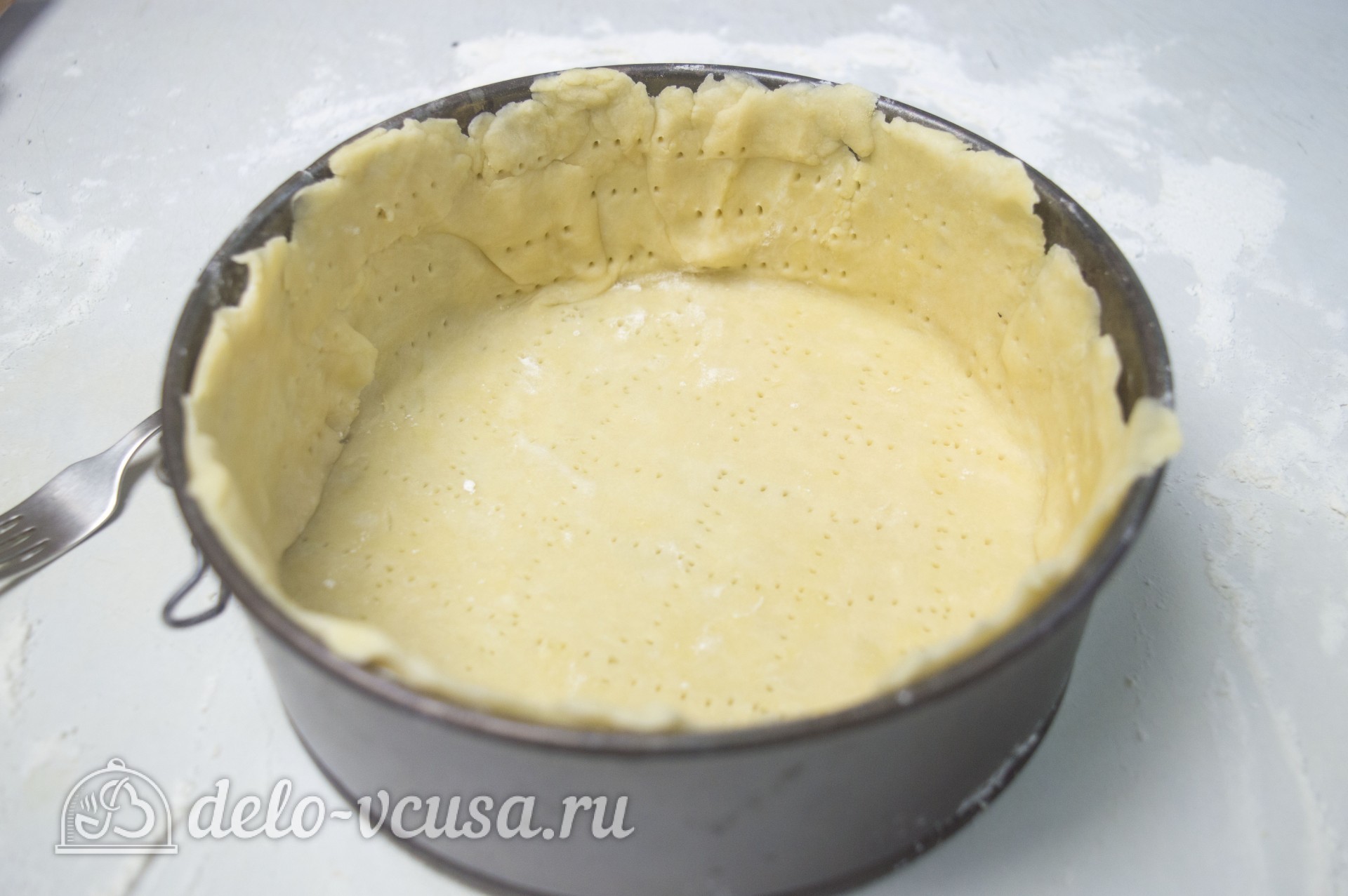 Шаг 8 приготовления Киш с курицей и сыром