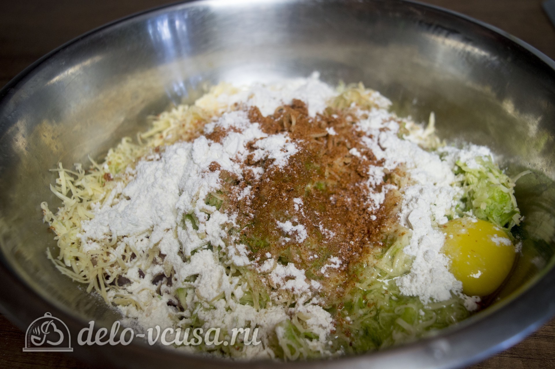 Шаг 4 приготовления Куриные котлеты с овощами и сыром