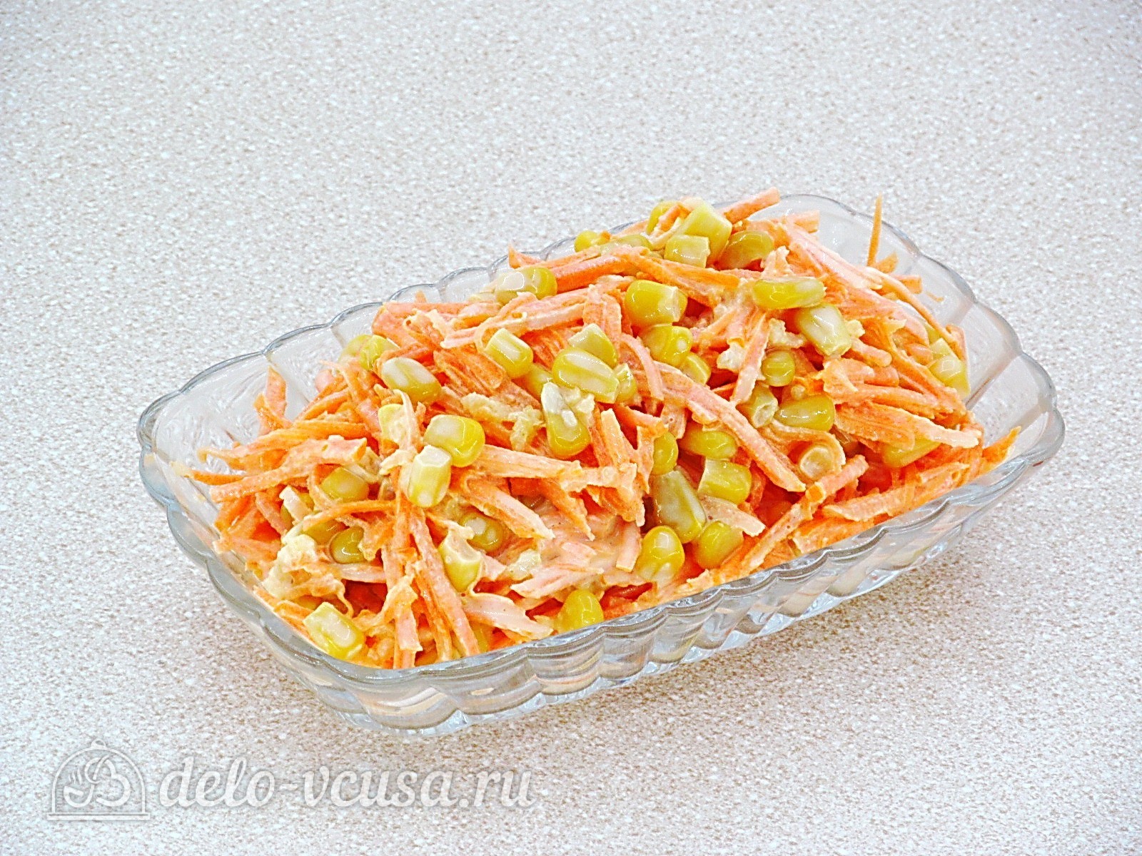 Шаг 5 приготовления Салат из моркови с кукурузой и чесноком
