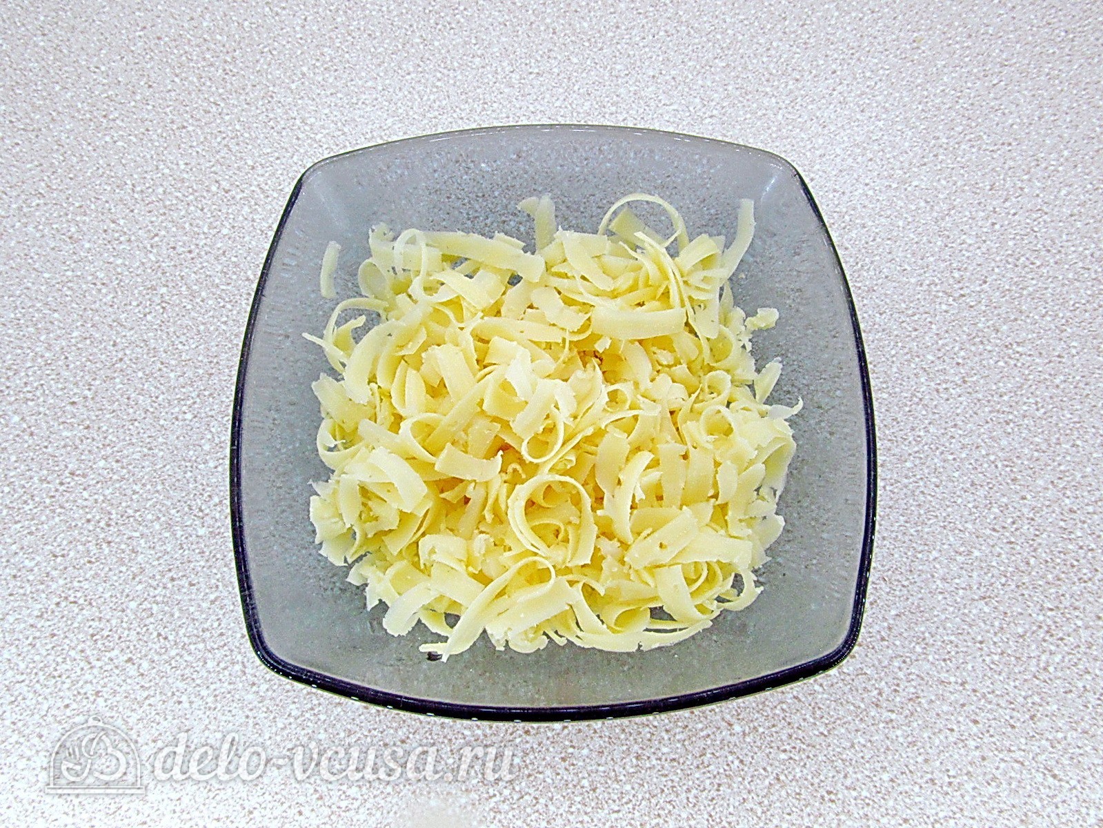 Шаг 5 приготовления Салат Дамский каприз с ананасом и курицей