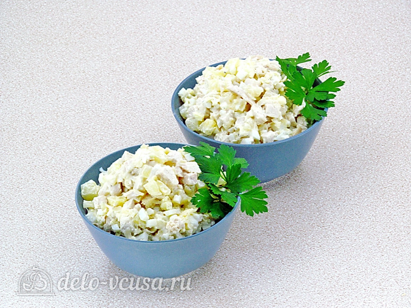 Шаг 7 приготовления Салат Дамский каприз с ананасом и курицей