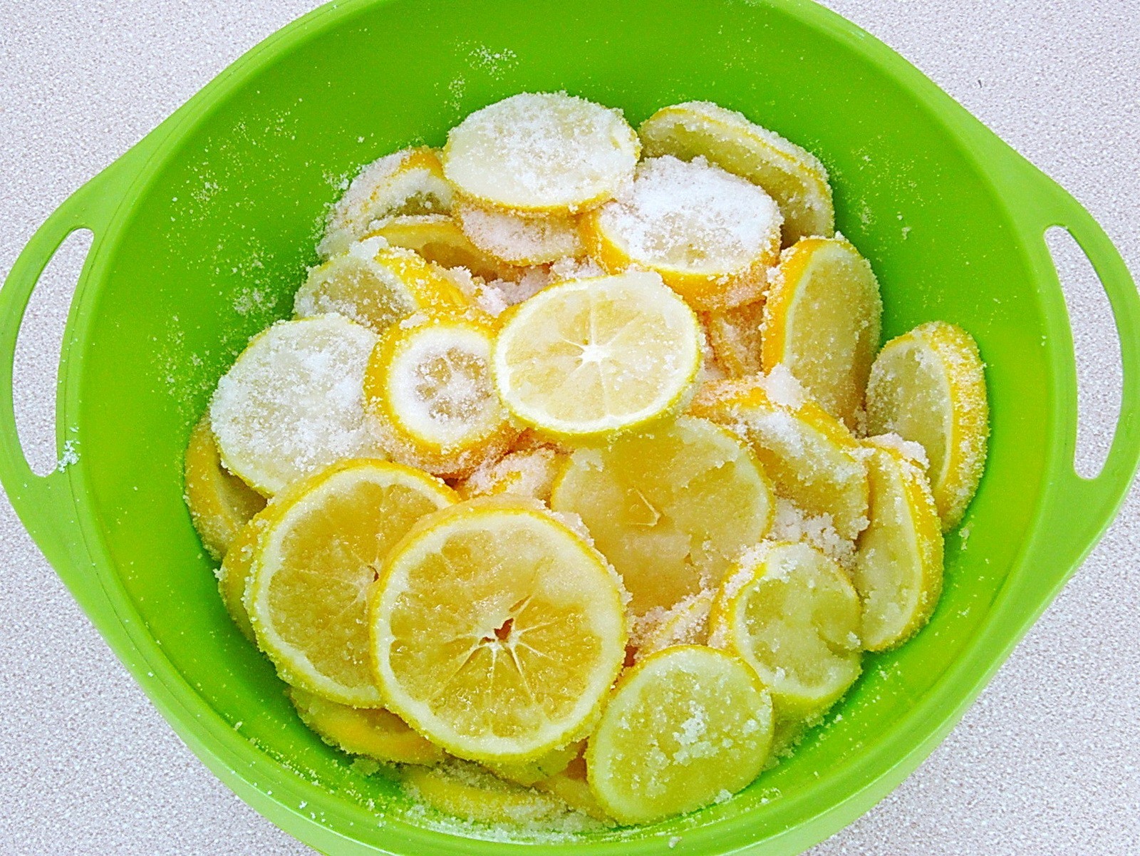 Шаг 5 приготовления Лимон с сахаром в банке