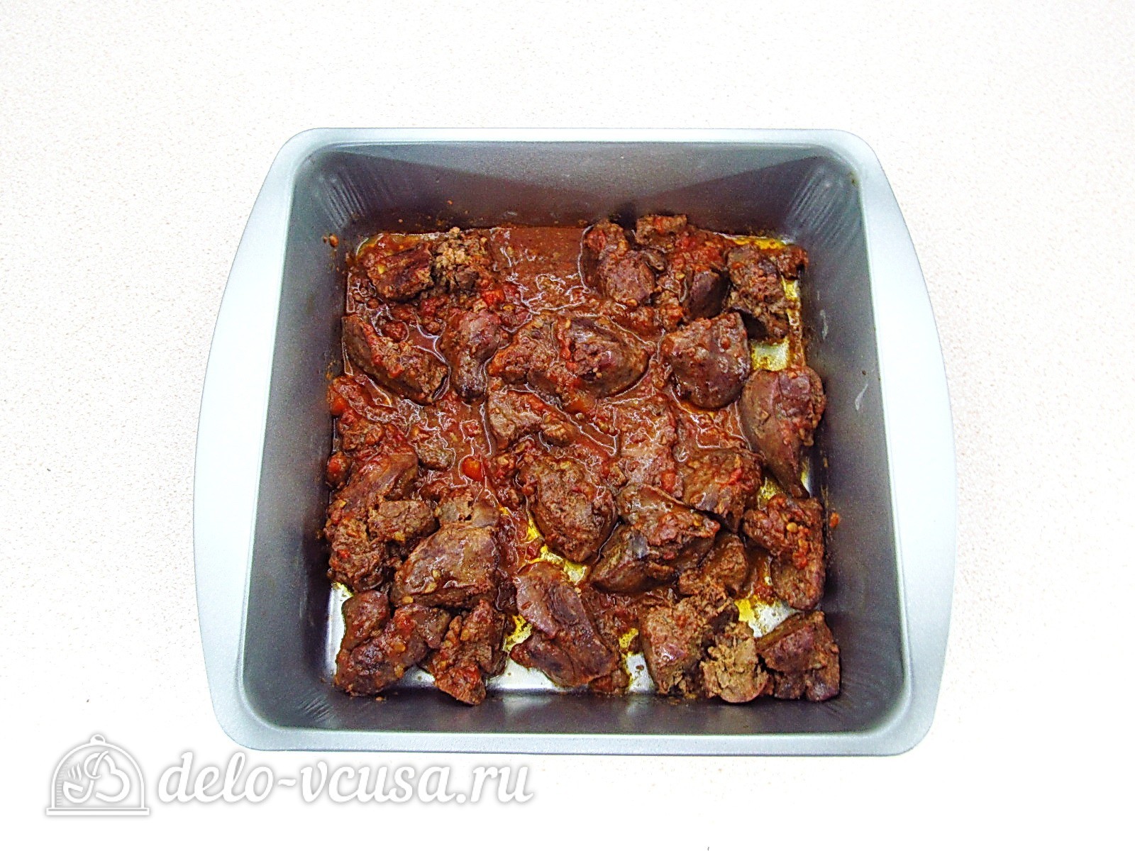 Шаг 9 приготовления Куриная печень с яйцом по-румынски