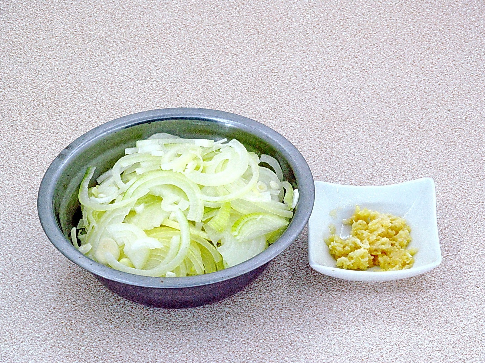 Шаг 2 приготовления Куриные шейки в духовке и пикантный соус
