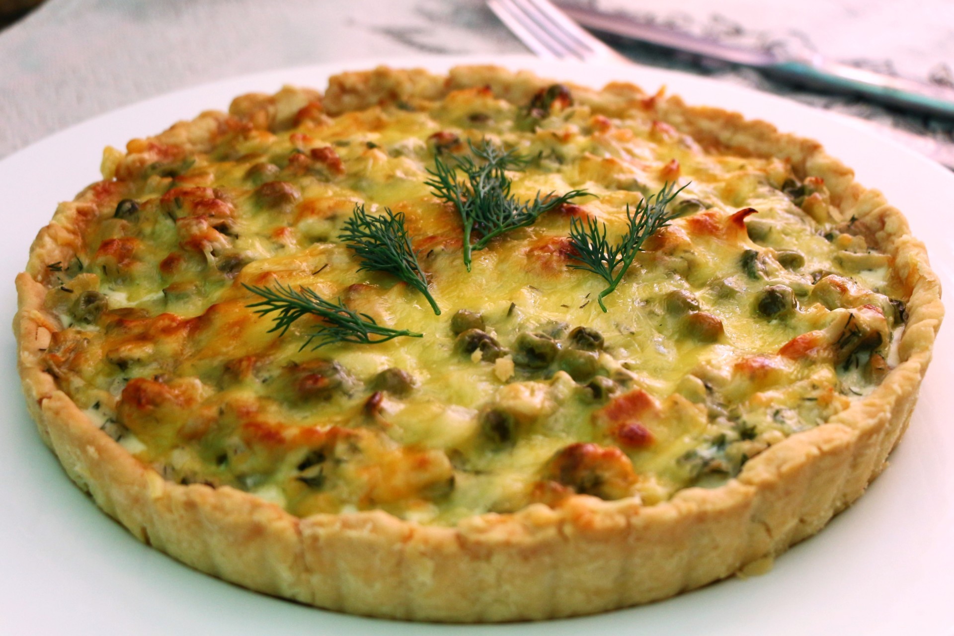 Шаг 13 приготовления Киш с курицей и кабачками