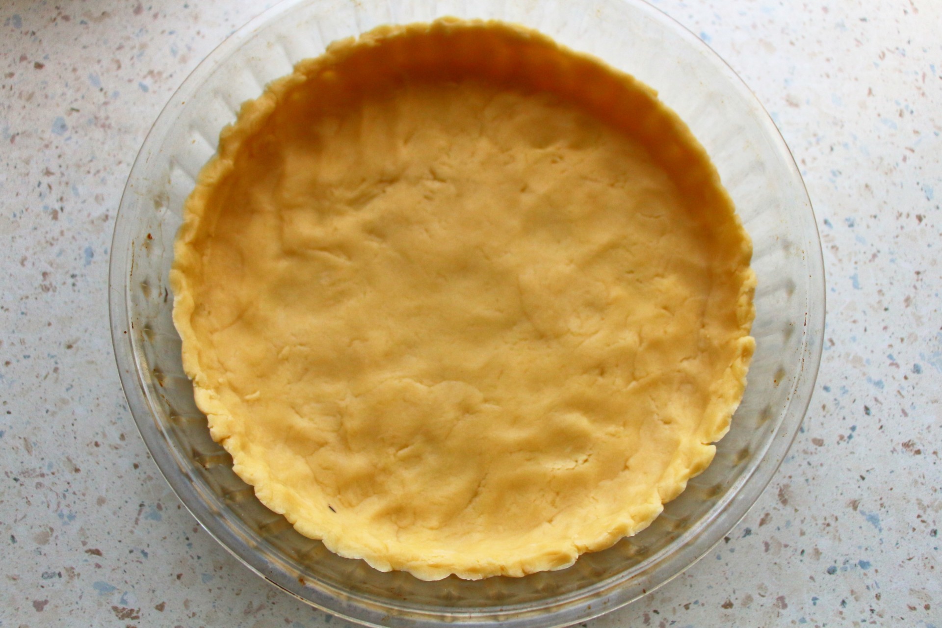 Шаг 5 приготовления Киш с курицей и кабачками