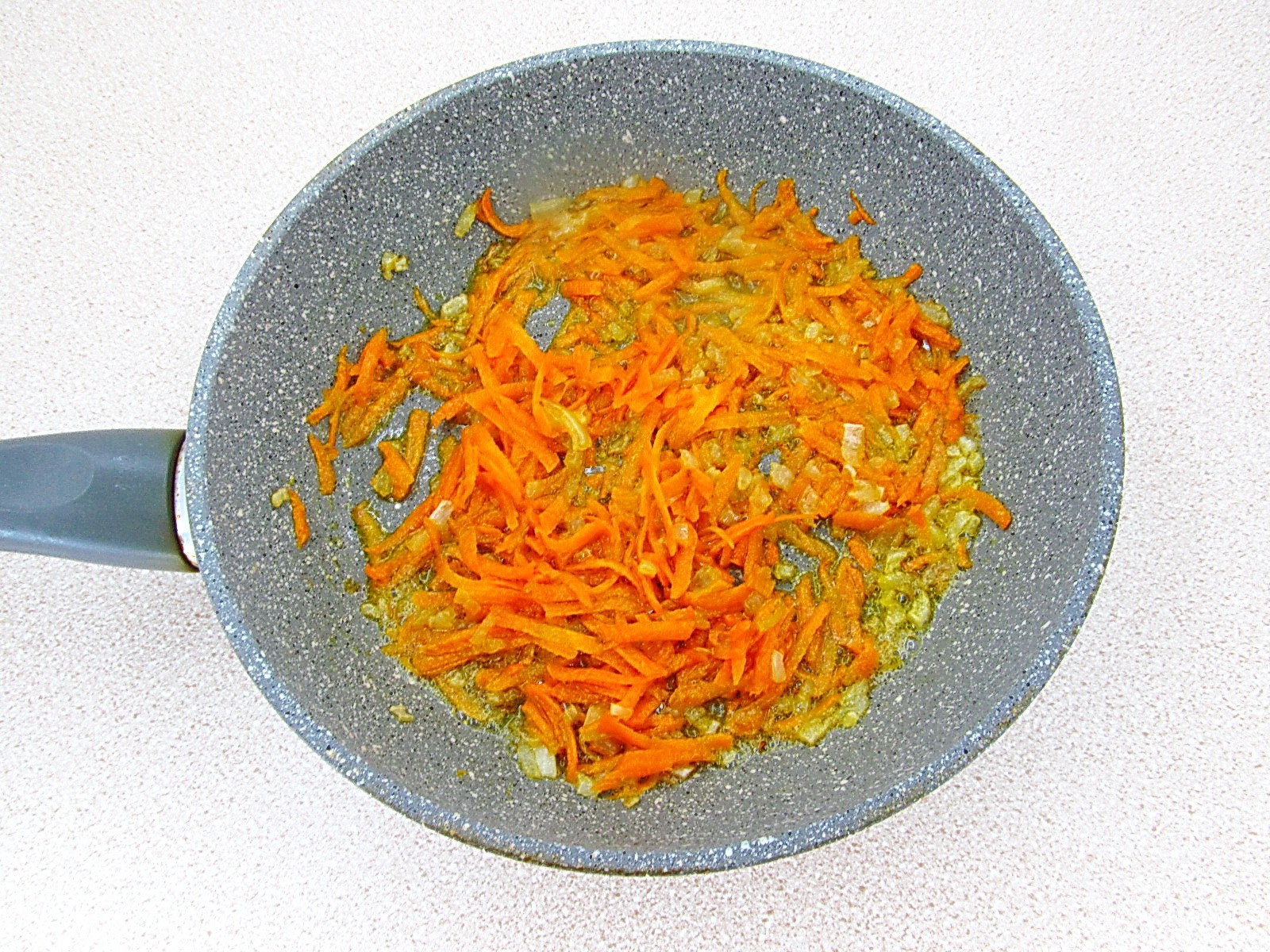 Шаг 5 приготовления Овсяный суп с курицей и овощами