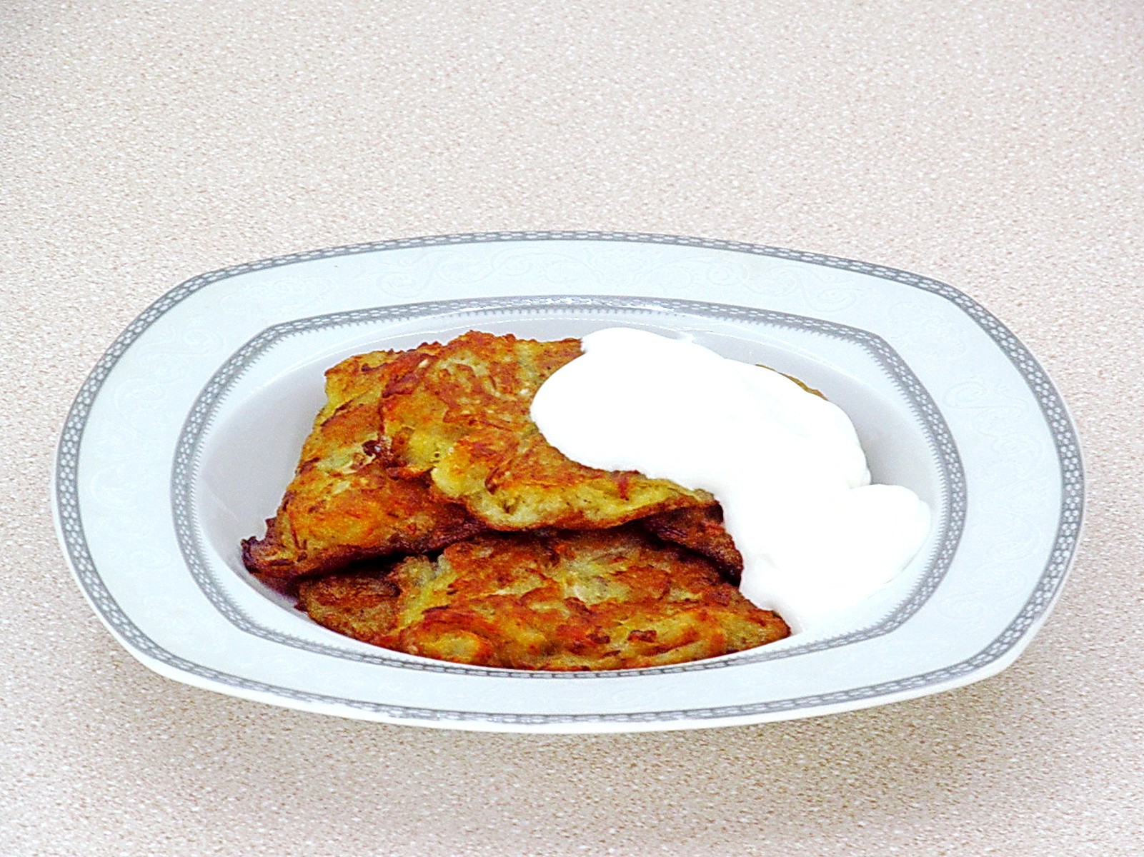 Шаг 10 приготовления Драники с квашеной капустой по-белорусски