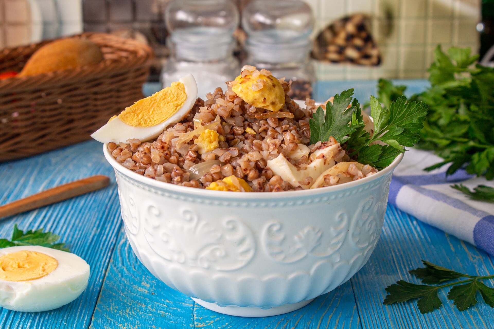 Шаг 7 приготовления Гречневая каша с яйцом и луком