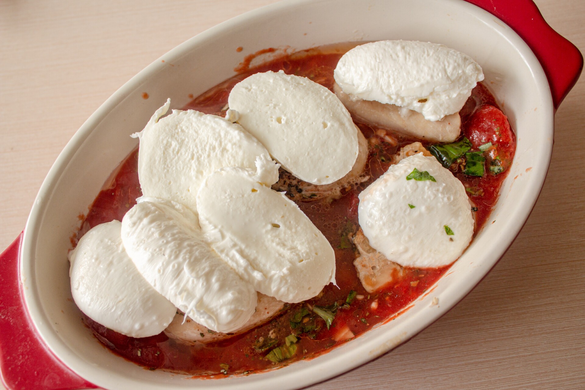 Шаг 8 приготовления Куриные грудки в итальянском стиле