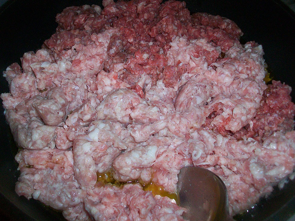 Шаг 4 приготовления Фаршированные перцы. Перцы фаршированные мясным фаршем
