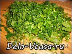Шаг 11 приготовления Начинка из курицы, грибов, зелени и сыра